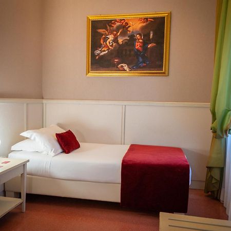 Basilica Hotel Roma Exterior foto