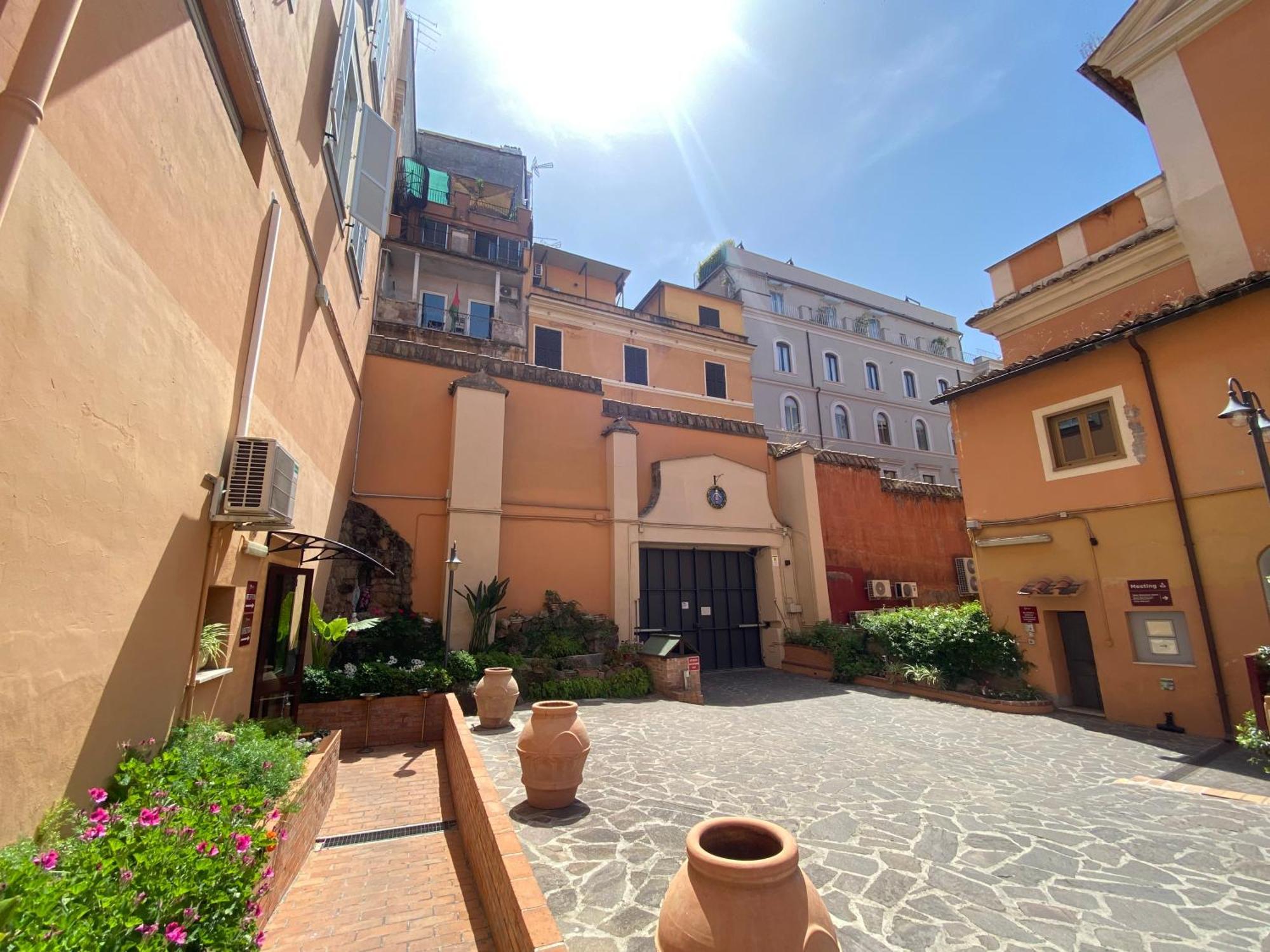 Basilica Hotel Roma Exterior foto